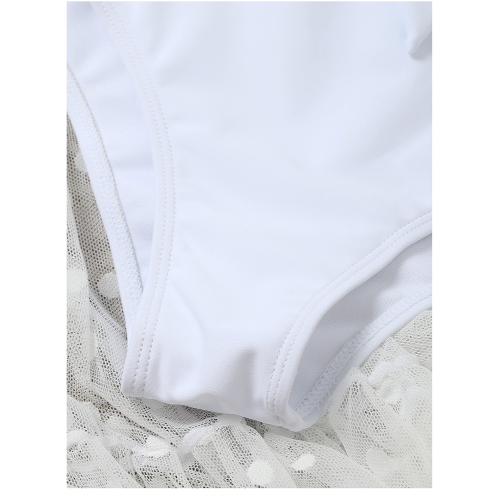 3 Piece Swimsuit Set in White - Picture 4 of 12